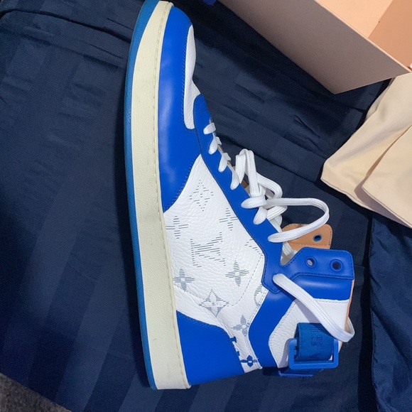 Worn once - Picture 2 of 2